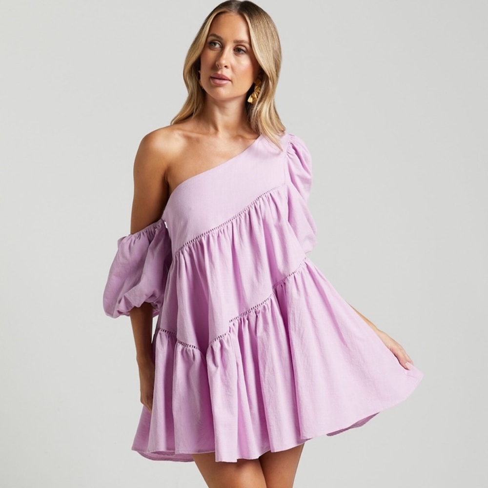 NWT Showpo Lavender Harleen Mini Dress Size US 2